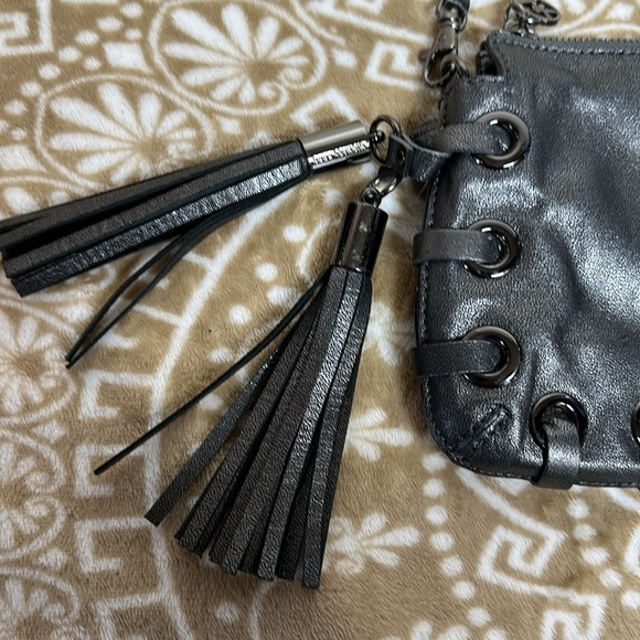 Micheal Kors Grey Metallic Wristlet- Bag - Picture 3 of 10